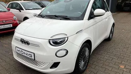 Gebraucht 2023 Fiat 500e Kleinwagen | 19.998 € (Guter Preis)