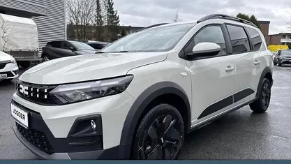 Nieuw Dacia Jogger Expression 81 PK (59 kW) 2026 Bruin MPV