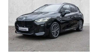 Schwarz Gebraucht 2022 BMW 220 M Sport Van / Kleinbus | 30.100 € (Fairer Preis)