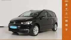 Schwarz Gebraucht 2024 VW Touran Highline Van / Kleinbus | 33.980 € (Fairer Preis)