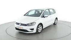 Weiß Gebraucht 2017 VW Golf Sportsvan Comfortline Van / Kleinbus | 15.490 € (Fairer Preis)