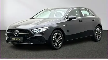 Gebraucht Mercedes A250 Advanced 163 PS (119 kW) 2025 Schwarz Limousine