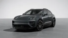 Vulkangraumetallic Gebraucht 2025 Porsche Macan Turbo SUV | 118.000 € (Fairer Preis)