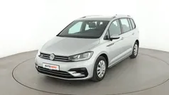 Grau Gebraucht 2020 VW Touran Comfortline Van / Kleinbus | 26.510 € (Fairer Preis)