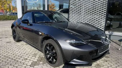 Matrixgrau Gebraucht 2021 Mazda MX5 Ad'Vantage Cabrio | 21.990 € (Fairer Preis)