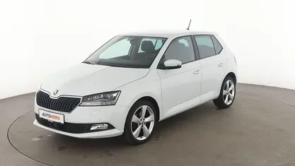 Weiß Gebraucht 2018 Skoda Fabia Style Limousine | 12.930 € (Fairer Preis)
