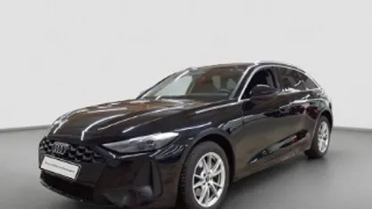 Gebraucht Audi A5 Sport 150 PS (110 kW) 2025 Schwarz Kombi