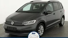Gebraucht 2019 VW Touran Comfortline Van / Kleinbus | 23.495 € (Fairer Preis)