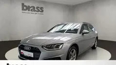 Florettsilber metallic Gebraucht 2024 Audi A4 Sport Kombi | 30.800 € (Guter Preis)
