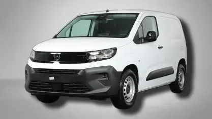 Nowe Opel Combo 102 KM (75 kW) 2026 Biały Minivan