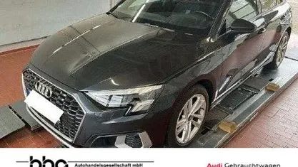 Gebraucht Audi A3 Ambiente 110 PS (80 kW) 2021 Grau Limousine