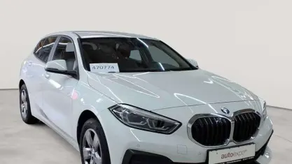 Gebraucht BMW 118 Advantage 136 PS (100 kW) 2023 Alpinweiß Limousine