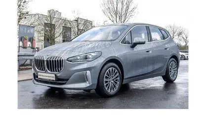 Gebraucht 2023 BMW 218 Active Tourer Luxury Line Van / Kleinbus | 24.995 € (Guter Preis)