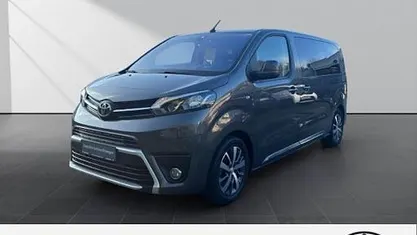 Grau Gebraucht 2021 Toyota Proace Verso Team Kombi | 29.990 € (Fairer Preis)
