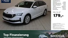 Moonweiß metallic Gebraucht 2024 Skoda Octavia Selection Kombi | 30.340 € (Fairer Preis)