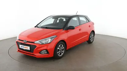 Gebraucht Hyundai i20 Trend 84 PS (61 kW) 2019 Rot Kleinwagen