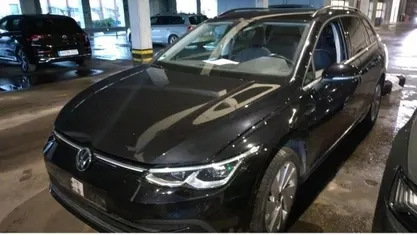 Gebraucht VW Golf VIII Style 190 PS (139 kW) 2023 Schwarz Kombi