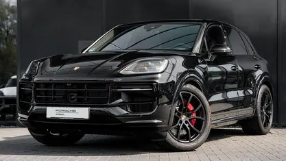 Second-hand Porsche Cayenne GTS 500 CP (367 kW) 2025 Negru SUV