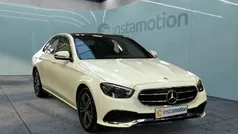 Weiß Gebraucht 2023 Mercedes E220 Avantgarde Limousine | 42.760 € (Fairer Preis)