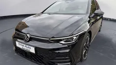 Gebraucht 2025 VW Golf VIII R-line Limousine | 35.120 € (Fairer Preis)