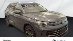 Grau Gebraucht 2024 VW Tiguan Elegance SUV | 38.790 € (Fairer Preis)