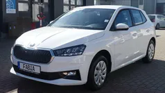 Weiß Gebraucht 2024 Skoda Fabia Essence Limousine | 17.990 € (Fairer Preis)