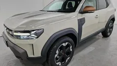 Beige Gebraucht 2024 Dacia Duster Extreme SUV | 28.950 € (Fairer Preis)