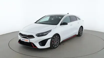 Gebraucht Kia ProCeed GT 204 PS (150 kW) 2024 Weiß Kombi