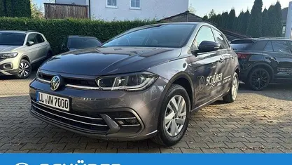 Rauchgrau metallic Gebraucht 2023 VW Polo Style Limousine | 21.487 € (Fairer Preis)