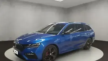 Gebraucht Skoda Octavia RS 200 PS (147 kW) 2024 Raceblau metallic Kombi