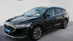 Schwarz (agateblack) Gebraucht 2023 Ford Focus Titanium X Limousine | 24.990 € (Fairer Preis)