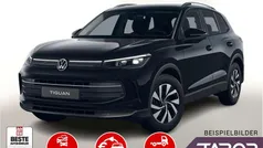 Schwarz metallic Neu 2025 VW Tiguan Comfortline SUV | 37.988 € (Superpreis)