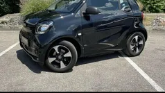 Schwarz Gebraucht 2020 Smart ForTwo Electric Drive Passion Cabrio | 10.470 € (Fairer Preis)