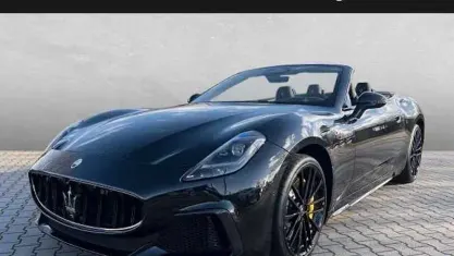 Gebraucht Maserati GranCabrio 550 PS (404 kW) 2025 Schwarz Cabrio