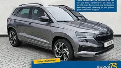 Graphitegrau metallic Neu 2025 Skoda Karoq SportLine SUV | 41.990 € (Fairer Preis)