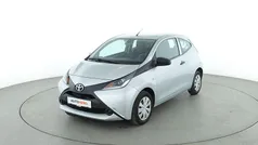 Grau Gebraucht 2016 Toyota Aygo Kleinwagen | 7.460 € (Fairer Preis)
