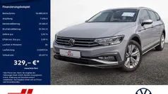 Mondstein grau Gebraucht 2023 VW Passat Alltrack Kombi | 36.880 € (Fairer Preis)