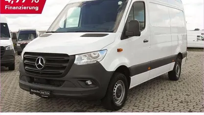 Weiß Gebraucht 2024 Mercedes Sprinter Van | 38.497 € (Guter Preis)