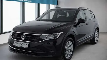 Second-hand VW Tiguan Life 190 CP (139 kW) 2024 Negru SUV