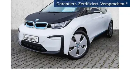 Weiß Gebraucht 2021 BMW i3 Comfort Edition Kleinwagen | 18.990 € (Fairer Preis)