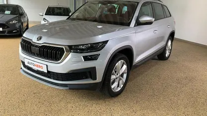 Grau Gebraucht 2022 Skoda Kodiaq Tour SUV | 29.120 € (Fairer Preis)