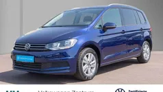 Atlantik blue metallic Gebraucht 2024 VW Touran Comfortline Van / Kleinbus | 33.280 € (Fairer Preis)