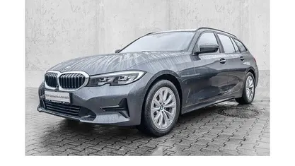 Gebraucht BMW 318 Advantage 150 PS (110 kW) 2021 Kombi
