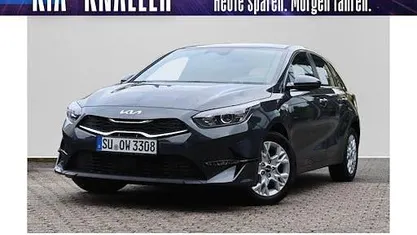 (h8g) dark penta metal m Gebraucht 2024 Kia Ceed Comfort Kleinwagen | 23.900 € (Fairer Preis)