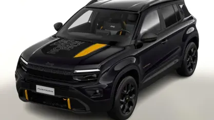 Neu Jeep Avenger North 145 PS (106 kW) 2026 Volcano black SUV