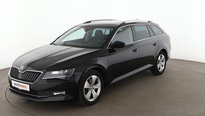 Używany Skoda Superb Style 190 KM (139 kW) 2018 Czarny Kombi
