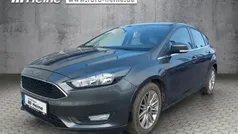 Magneticgrau metallic Gebraucht 2017 Ford Focus Cool & Connect Limousine | 14.990 €