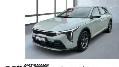 Neu Kia K4 Comfort 150 PS (110 kW) 2026 Grau Limousine