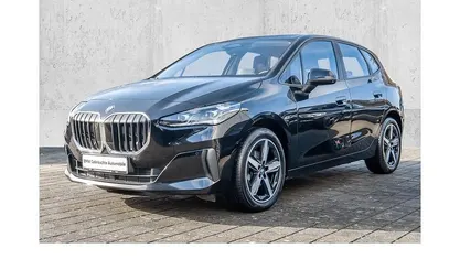 Gebraucht BMW 218 Active Tourer Luxury Line 150 PS (110 kW) 2022 Van / Kleinbus