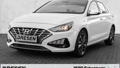 Atlas white uni Gebraucht 2023 Hyundai i30 Trend Kombi | 17.790 € (Fairer Preis)